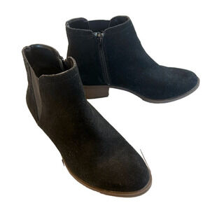 Kenzie Gazelle Black Suede Ankle Booties size 7